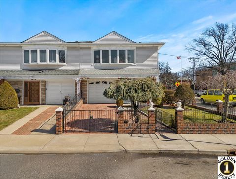 Multifamily For Sale - 1665 156th Street<br/> Whitestone, NY 11357