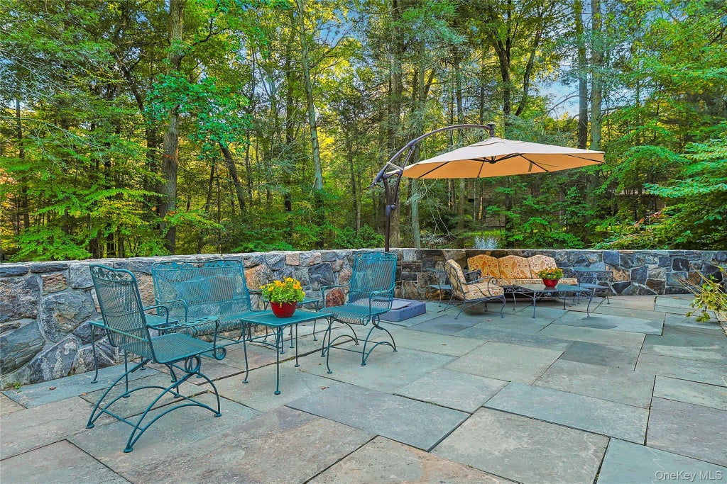 Photo of 7 Cabin Ridge Road, Chappaqua, NY 10514 (MLS # 1058445)