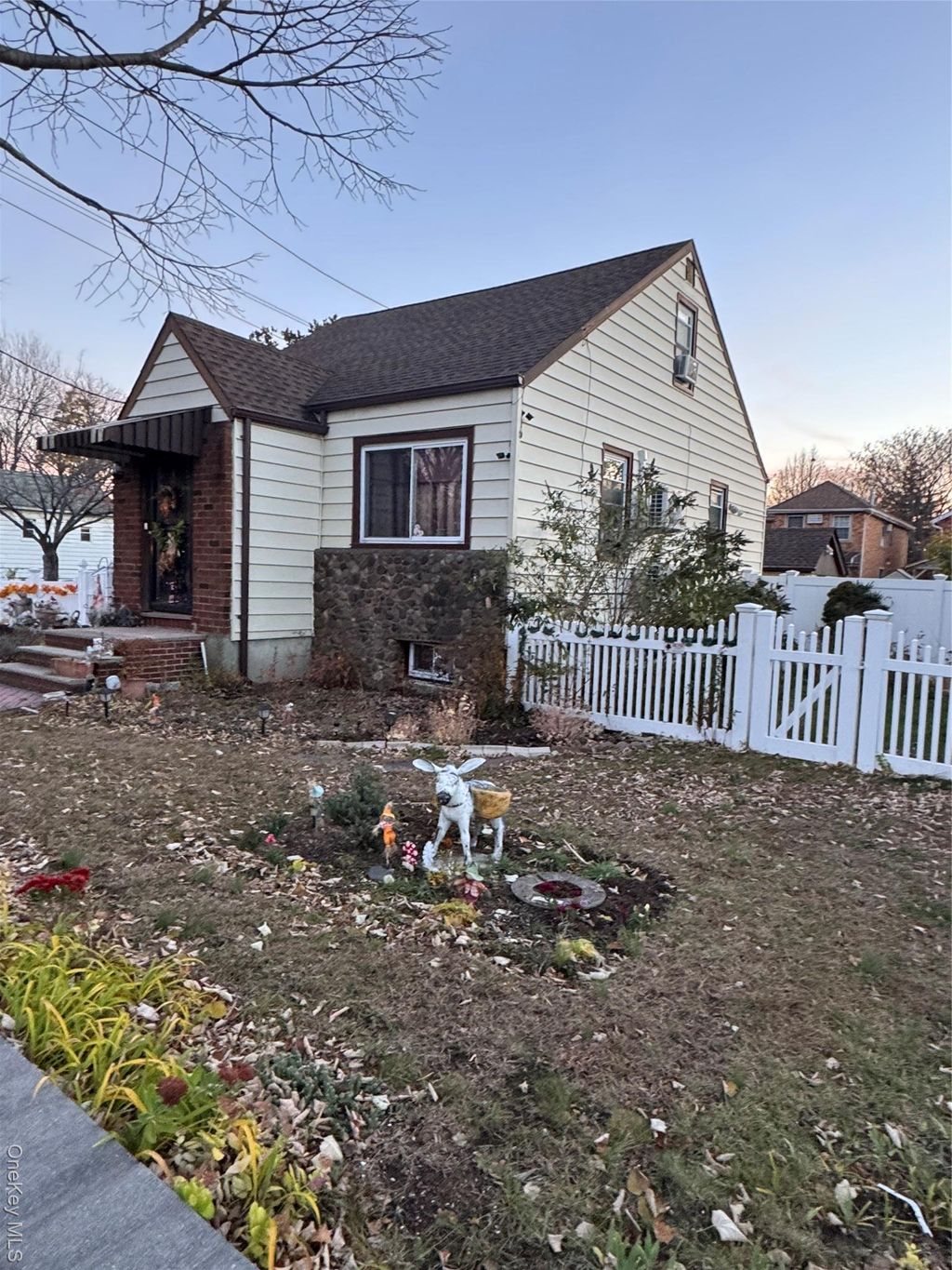 Photo of 17816 145th Avenue, Springfield Gardens, NY 11434 (MLS # 939361)