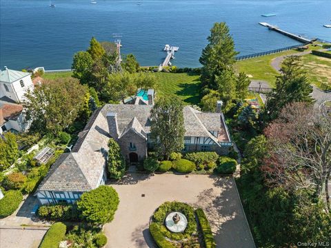 19 Oak Bluff Avenue Larchmont NY 10538