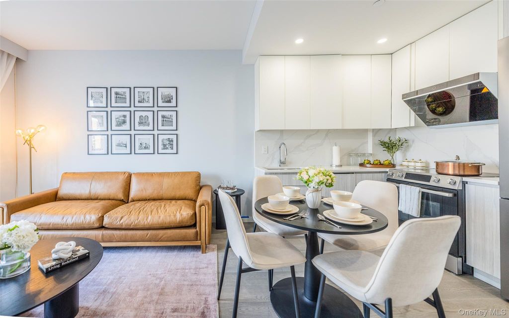 Photo of 134-11 Franklin Avenue #7C, Flushing, NY 11355 (MLS # 964662)