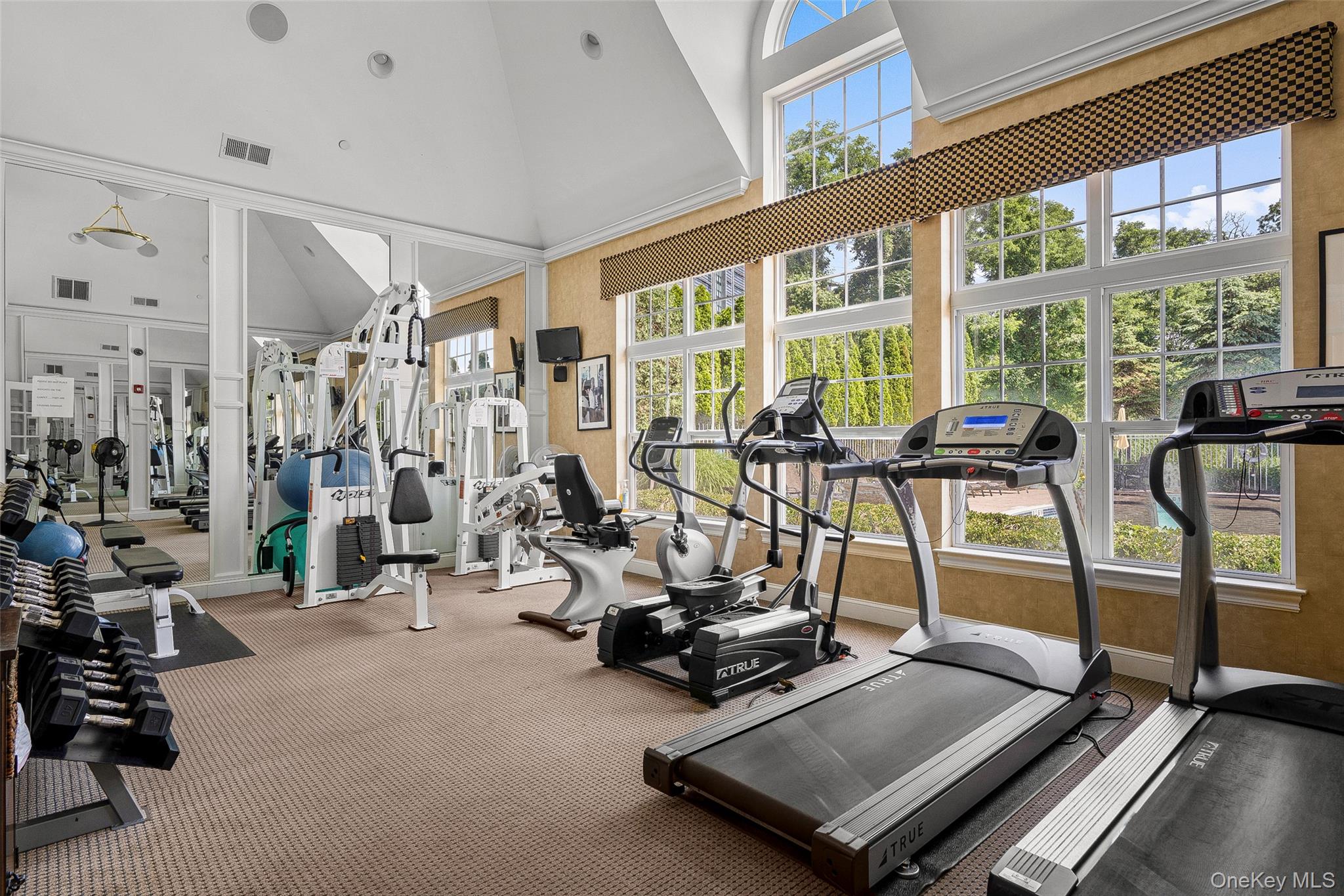 Poughkeepsie, New York 12601, United States, 2 Bedrooms Bedrooms, ,3 BathroomsBathrooms,Residential,Active,193838