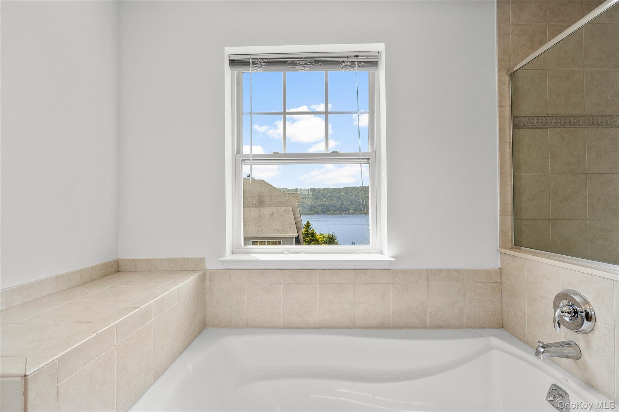 Poughkeepsie, New York 12601, United States, 2 Bedrooms Bedrooms, ,3 BathroomsBathrooms,Residential,Active,193838