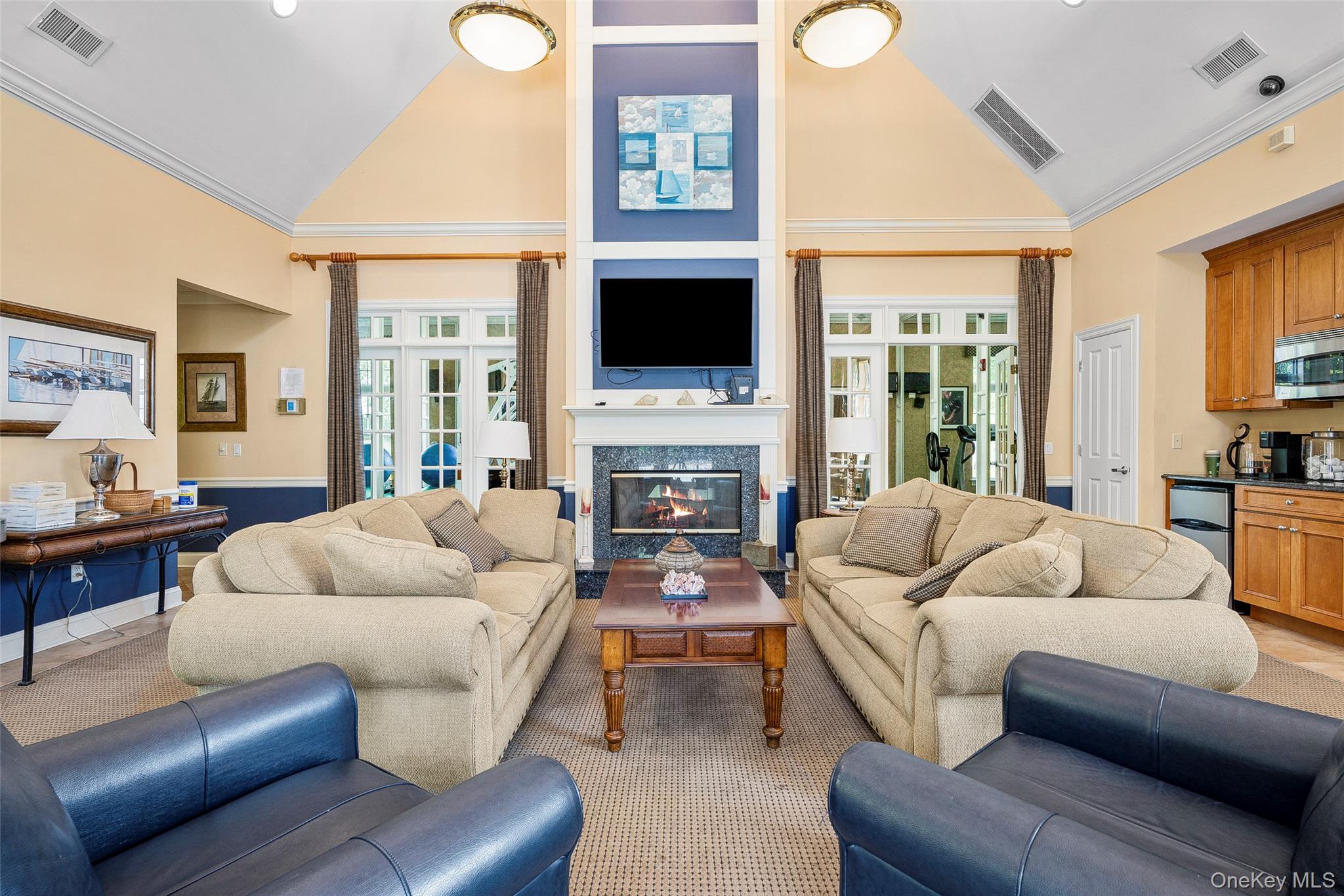 Poughkeepsie, New York 12601, United States, 2 Bedrooms Bedrooms, ,3 BathroomsBathrooms,Residential,Active,193838