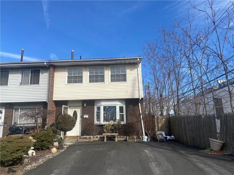 16 Mclaughlin Avenue, West Haverstraw, NY 10993 - MLS#: H6283390