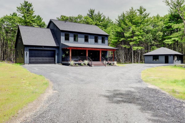 26 VICTORIA LN, KERHONKSON, NY 12446 - Image e69c38aa31e21f37bbc1c6c87f9bfa0b/3402844511