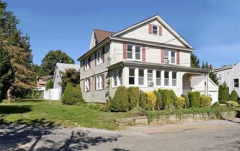 Homes For Sale - 2 Elm Street<br/> Glen Head, NY 11545