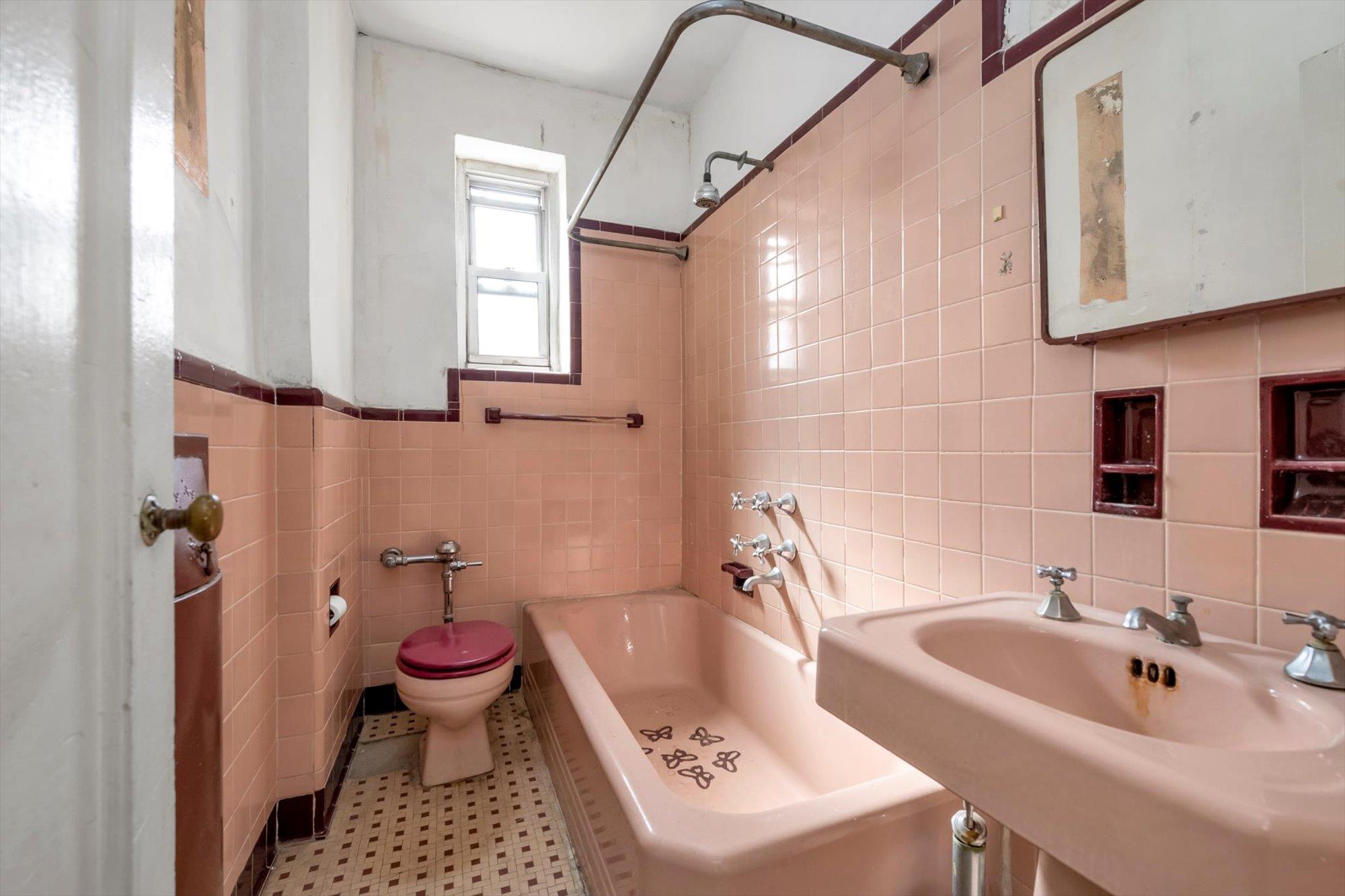 6141 Saunders Street #B38, Rego Park, New York image 6