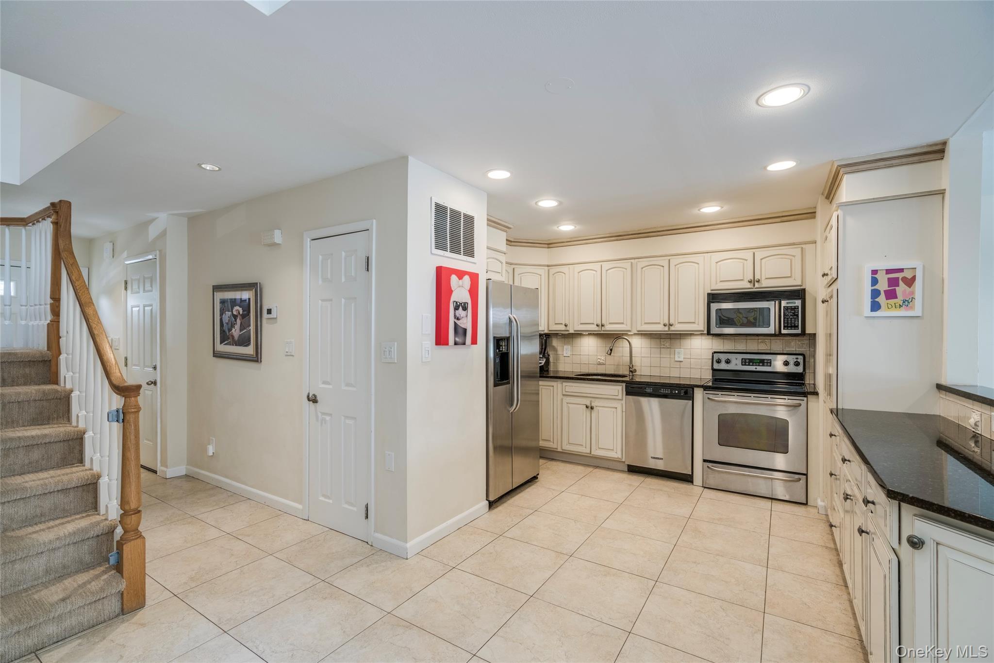 100 Woodlake Drive W