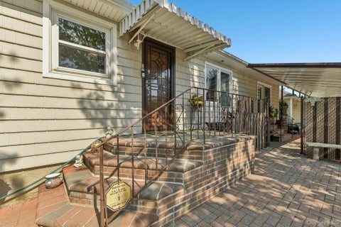 Photo of 7814 Langdale Street, New Hyde Park, NY 11040 (MLS # 1025984)