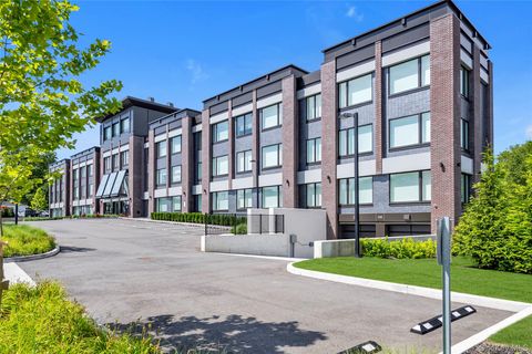 218 Middle Neck Road 207 Great Neck NY 11021