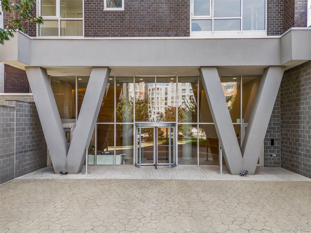 Photo of 11-24 31 Avenue #12A, Astoria, NY 11106 (MLS # 961297)