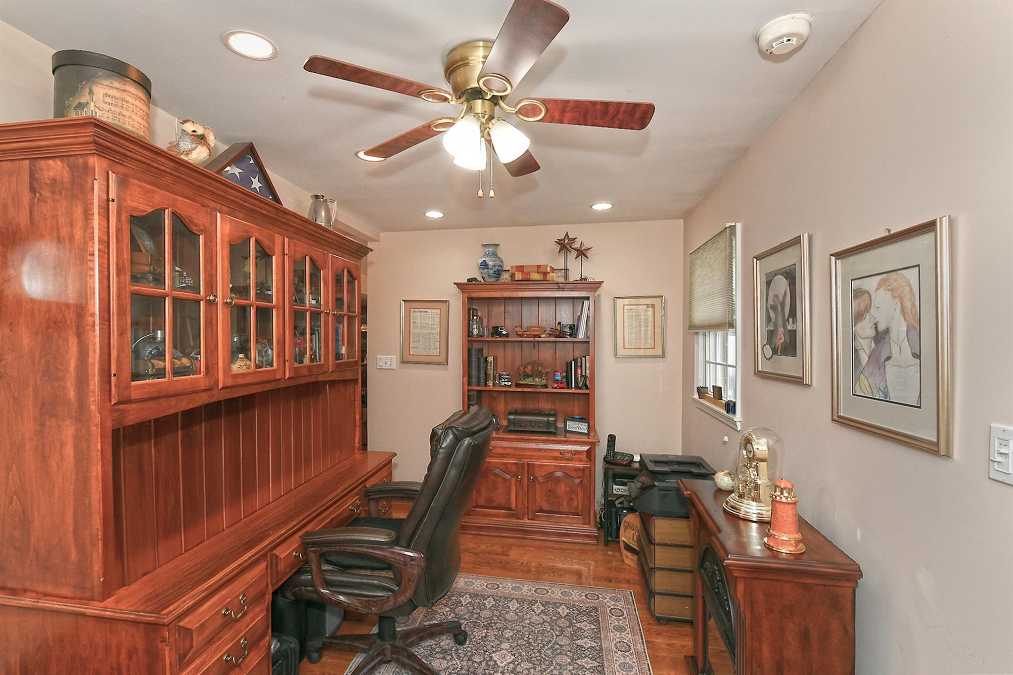 57 Carnation Rd Rd, Levittown, New York image 19