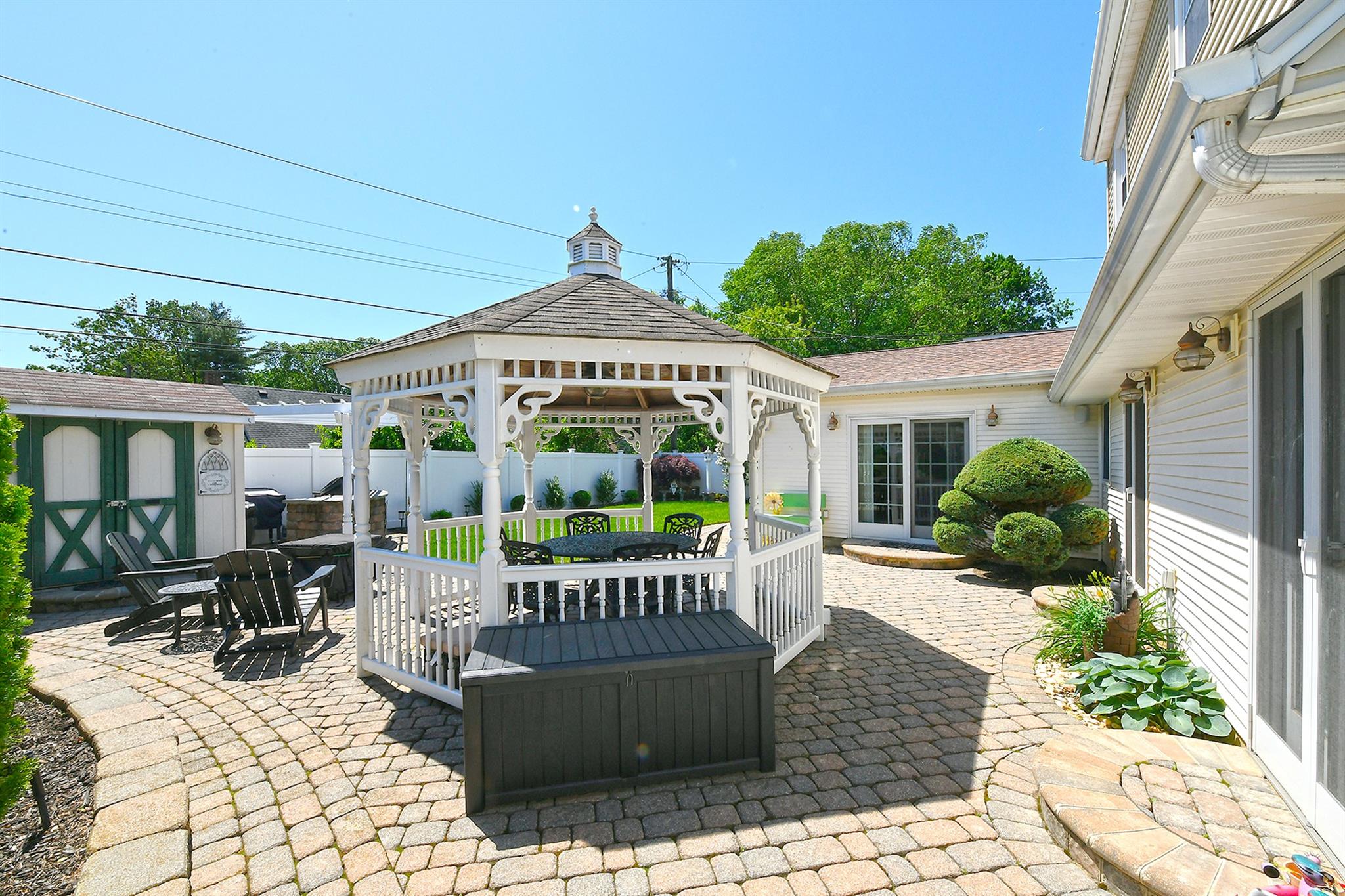 57 Carnation Rd Rd, Levittown, New York image 29