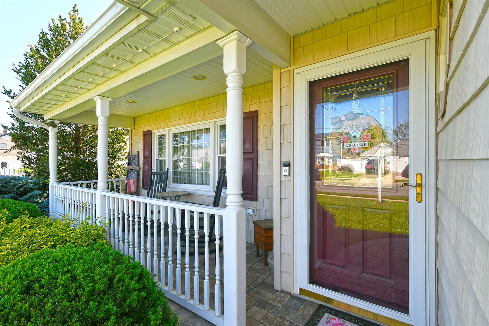 57 Carnation Rd Rd, Levittown, New York image 6