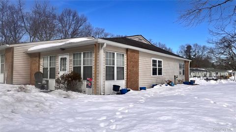 421 Weymouth Court D Ridge NY 11961