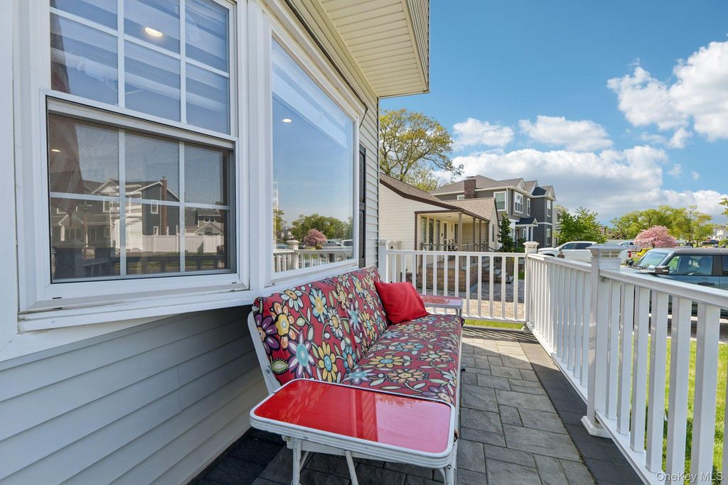Photo of 958 Alan Drive, Wantagh, NY 11793 (MLS # 996139)