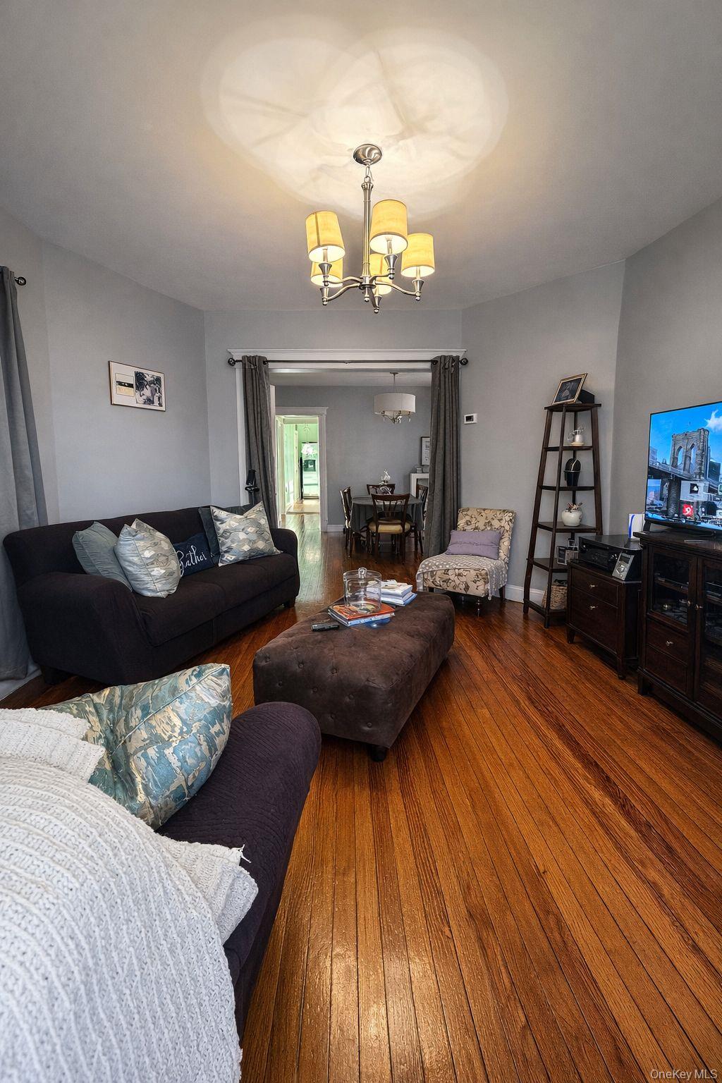 425 S Columbus Avenue