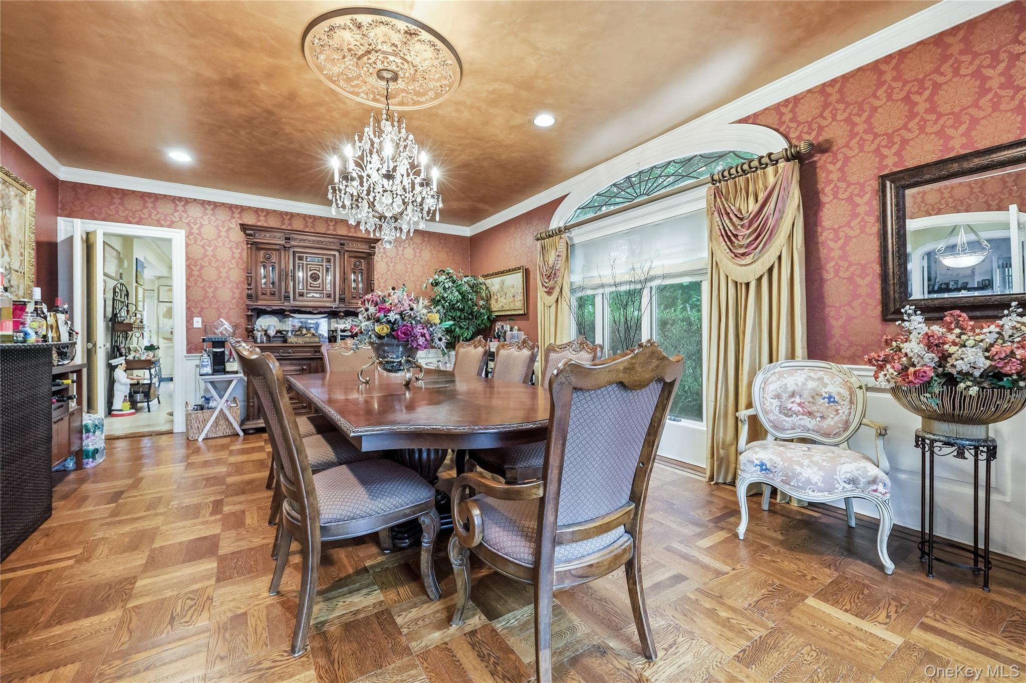 Woodsburgh, New York 11598, United States, 5 Bedrooms Bedrooms, ,4 BathroomsBathrooms,Residential,Active,232181