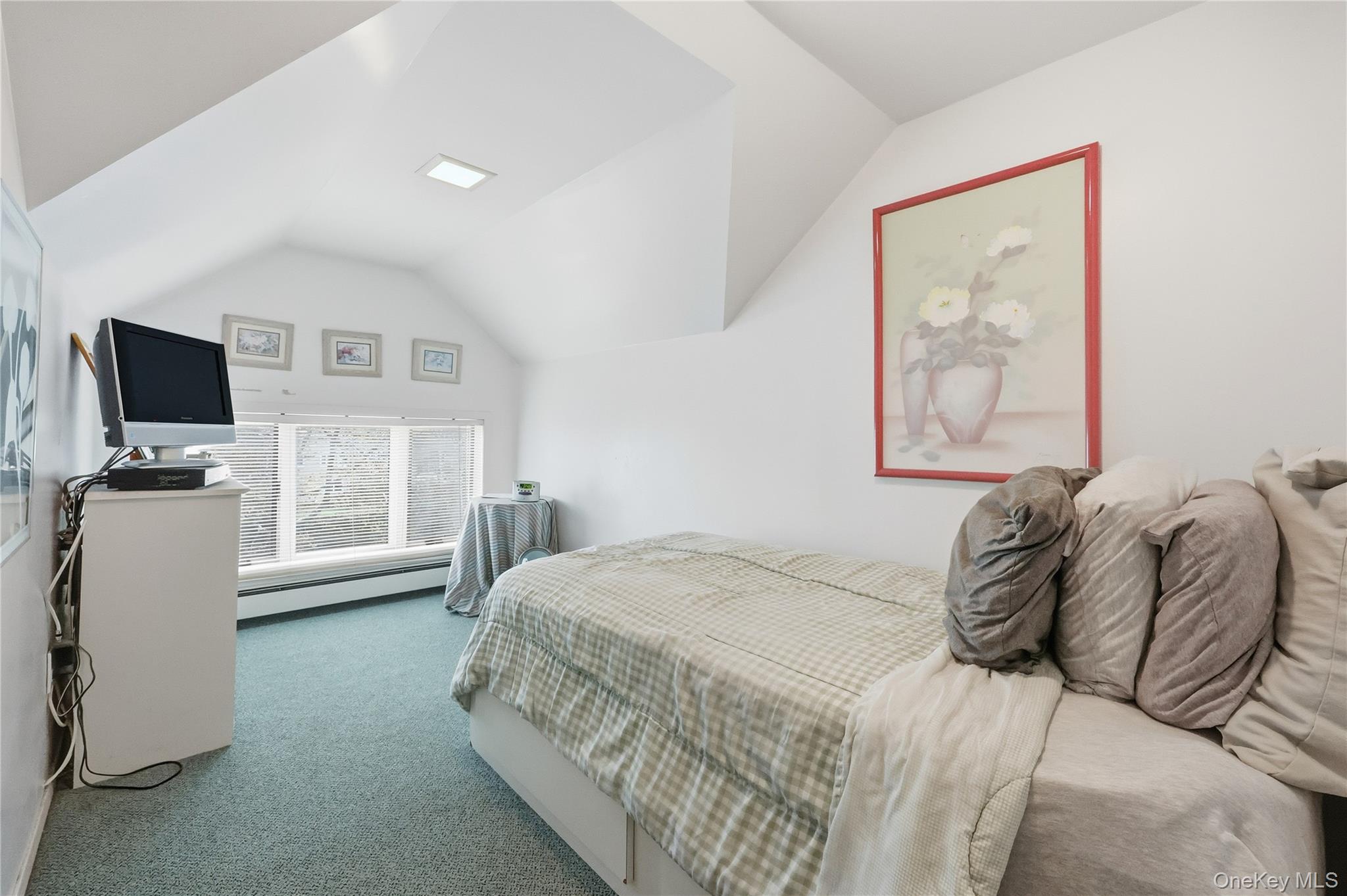 Woodsburgh, New York 11598, United States, 5 Bedrooms Bedrooms, ,4 BathroomsBathrooms,Residential,Active,232181