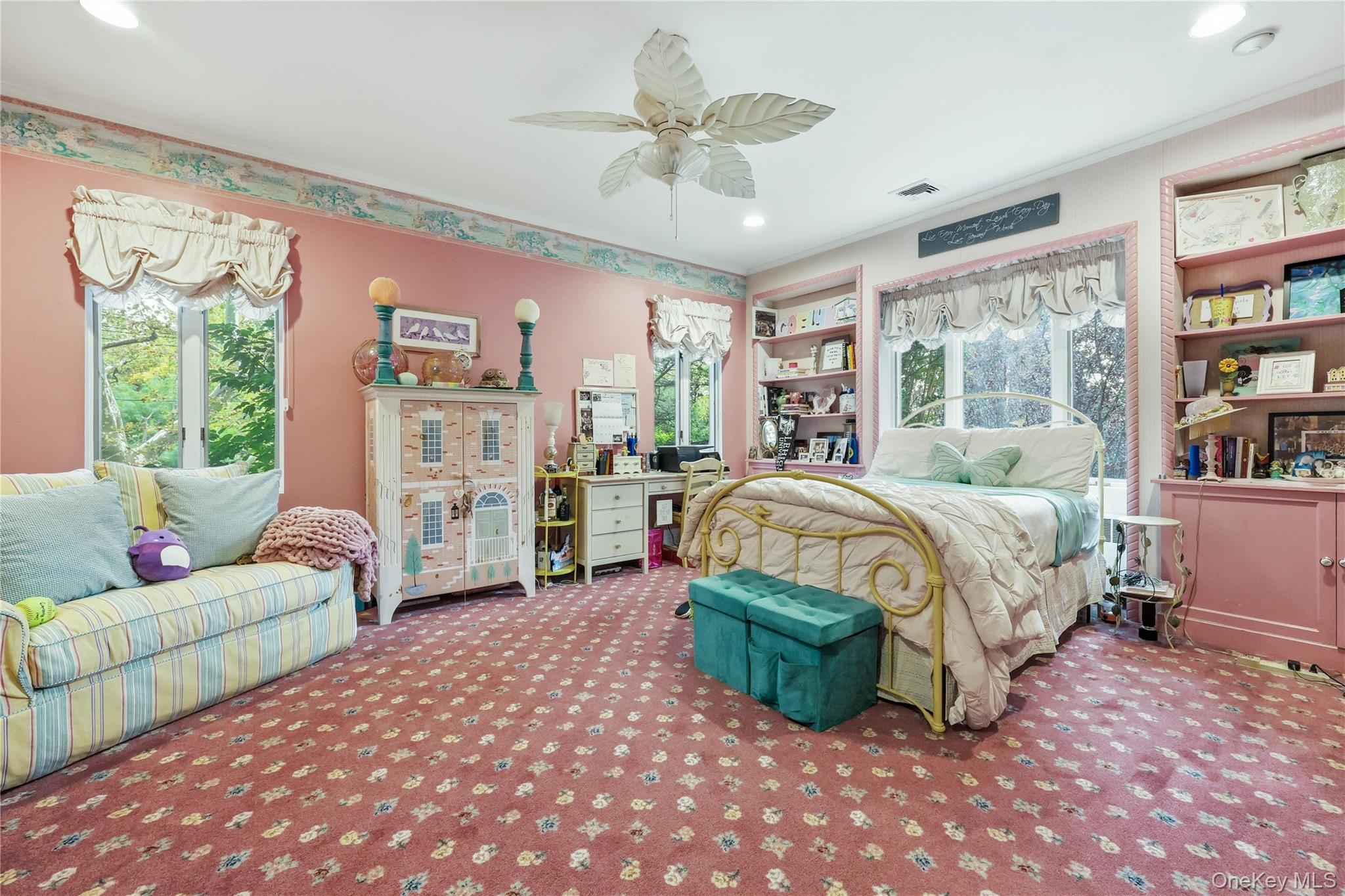 Woodsburgh, New York 11598, United States, 5 Bedrooms Bedrooms, ,4 BathroomsBathrooms,Residential,Active,232181