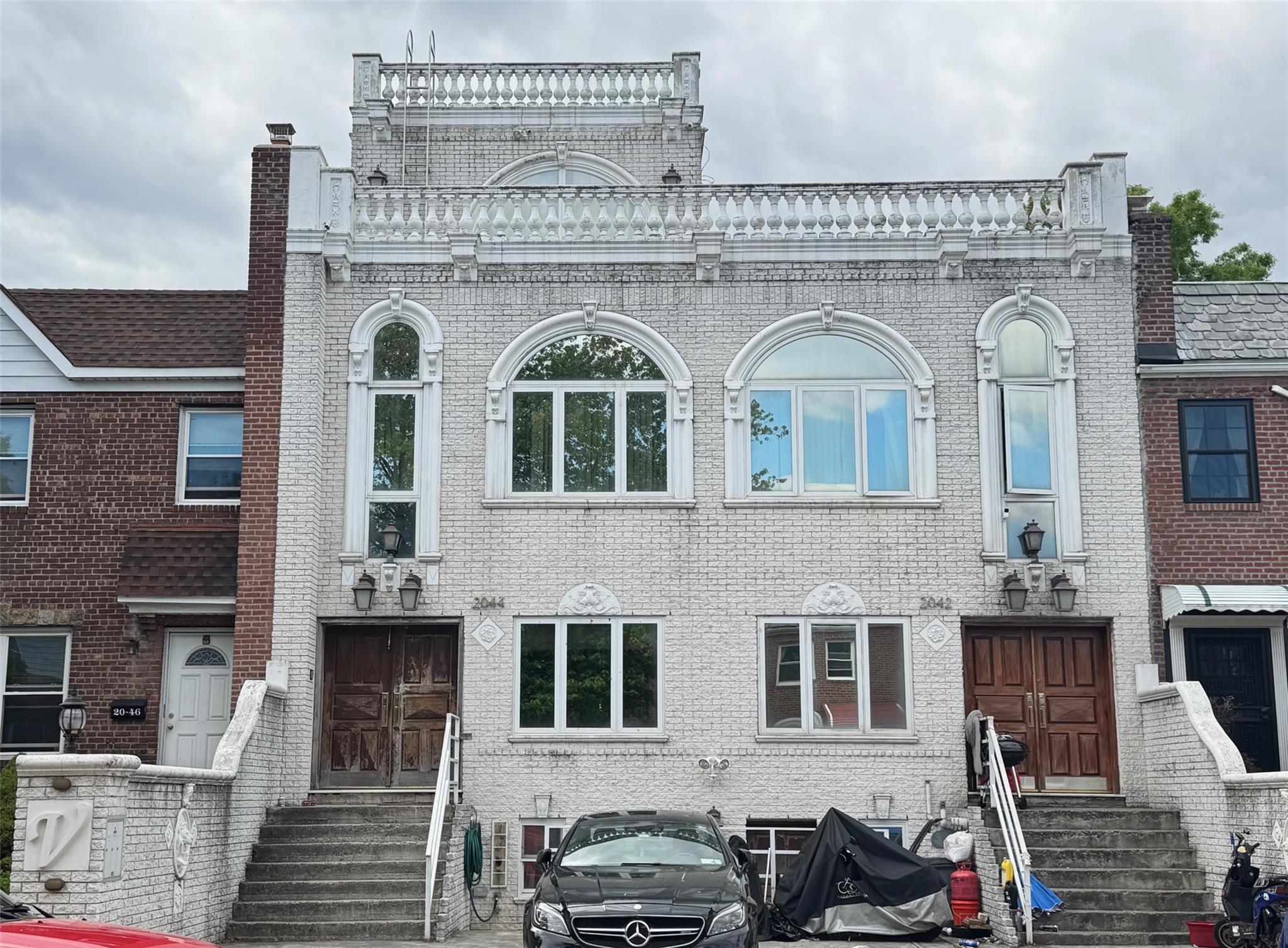 26 Street, Astoria, Queens, NY - 8 Bedrooms  
8 Bathrooms - 