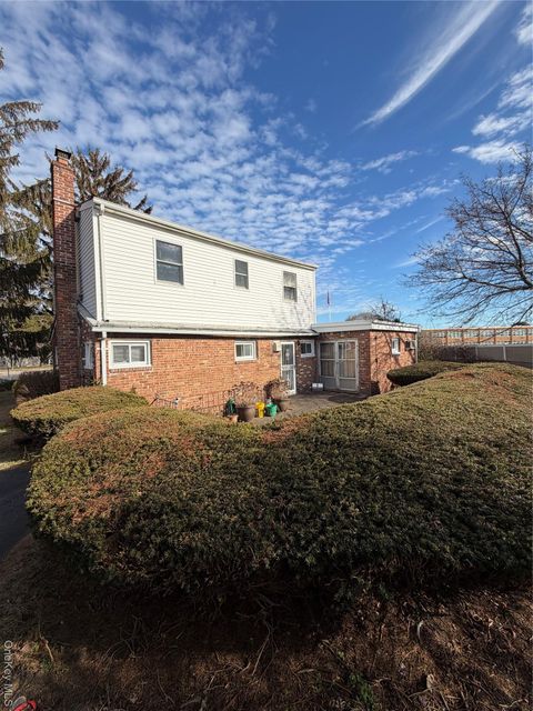 40 East Cherry Street, Central Islip, NY 11722 - MLS#: 940035