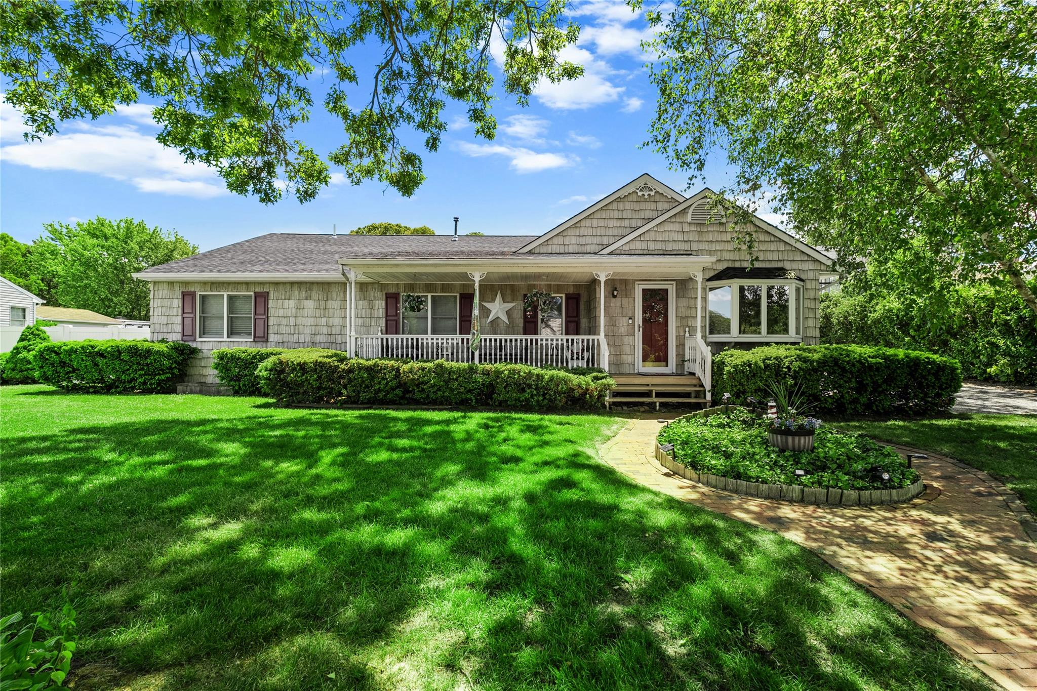 20 Spruce Street, Selden, New York image 1