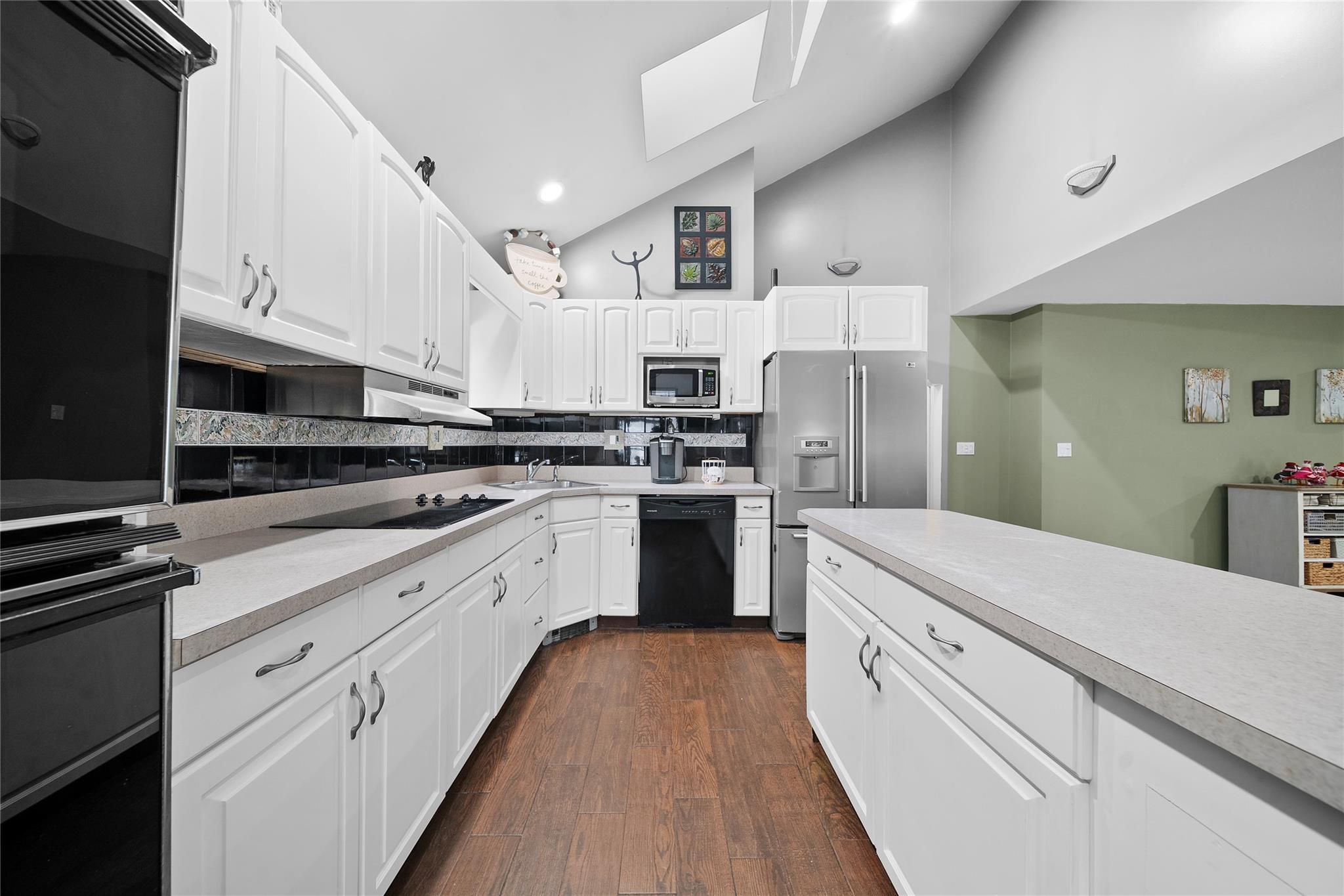 20 Spruce Street, Selden, New York image 9