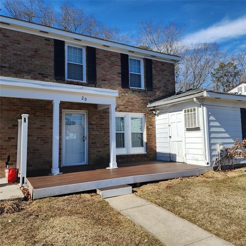 2d Valley Forge Court, Ridge, NY 11961 - MLS#: 913869