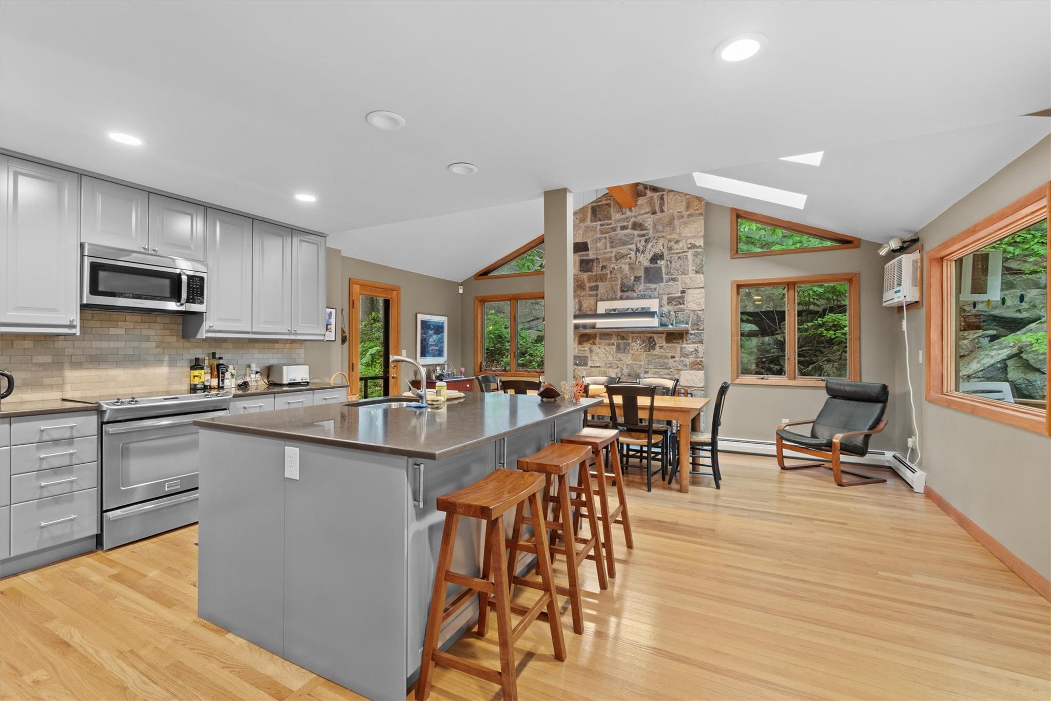6 Tennis Court Road, Mahopac, New York image 7