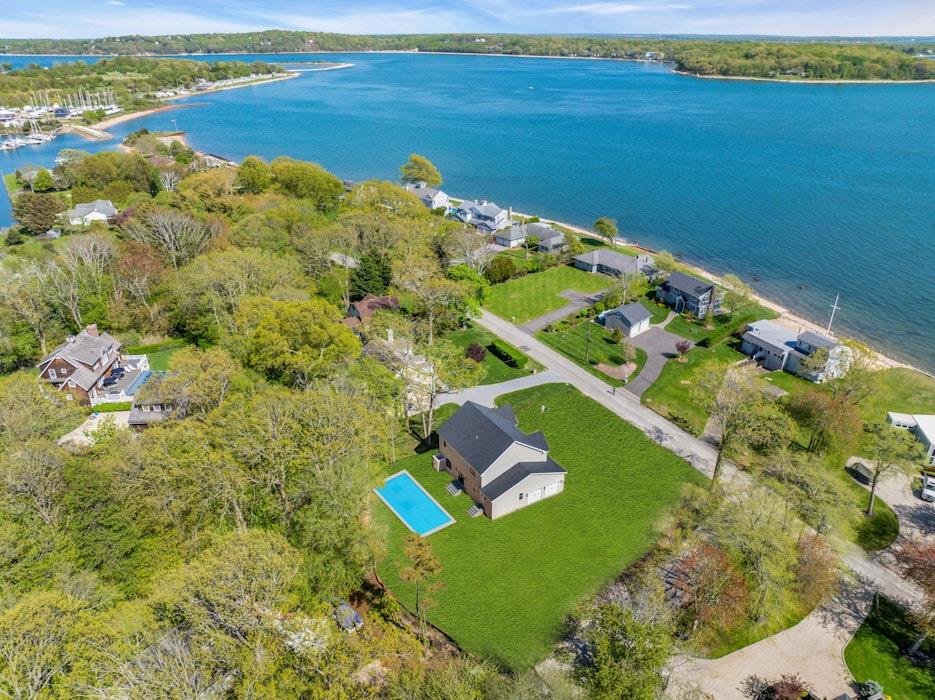 285 Blue Marlin Drive, Southold, New York image 3