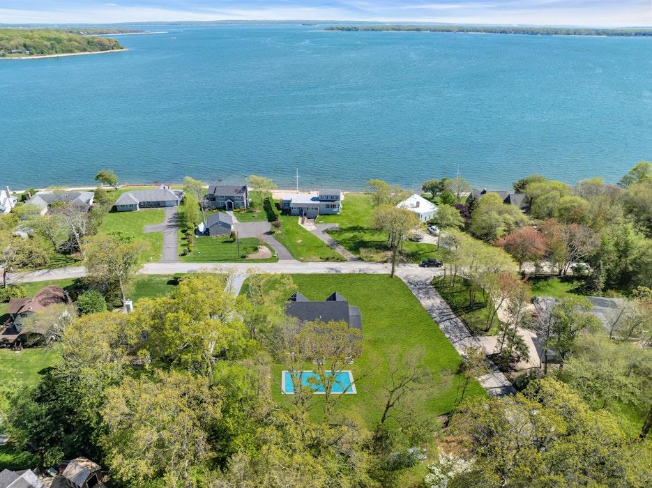 285 Blue Marlin Drive, Southold, New York image 6