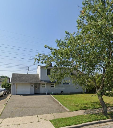 68 Universe Drive 1st floor Levittown NY 11756