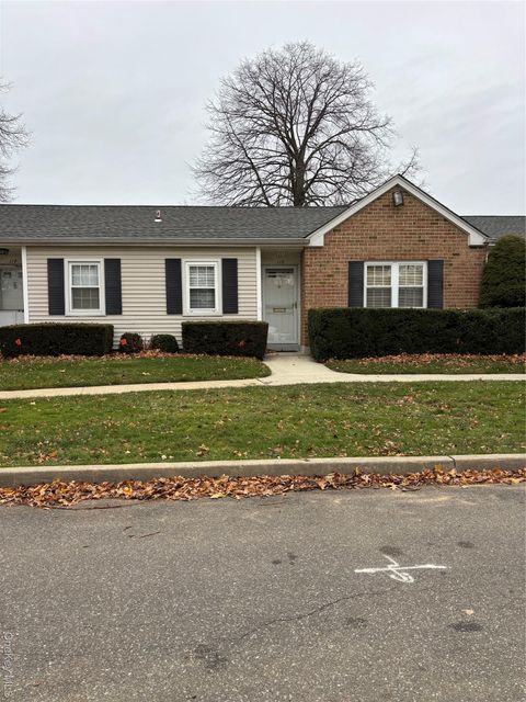 118 Harbor S Amityville NY 11701