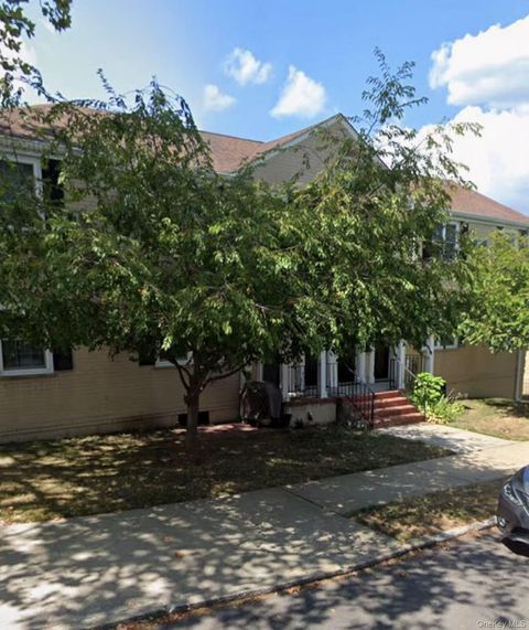 Photo of 67-60 224th Street #6760A, Oakland Gardens, NY 11364 (MLS # 931194)