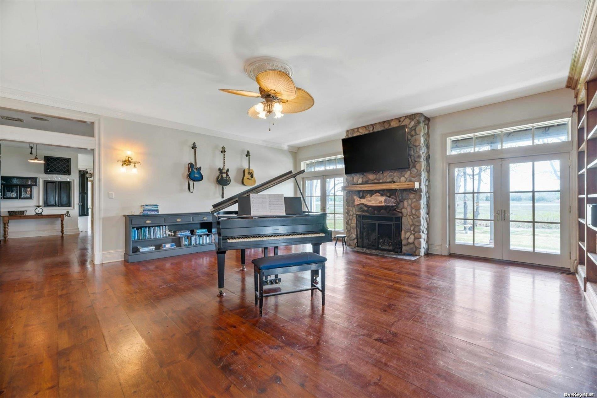 13555 New Suffolk Avenue, Cutchogue, New York image 4