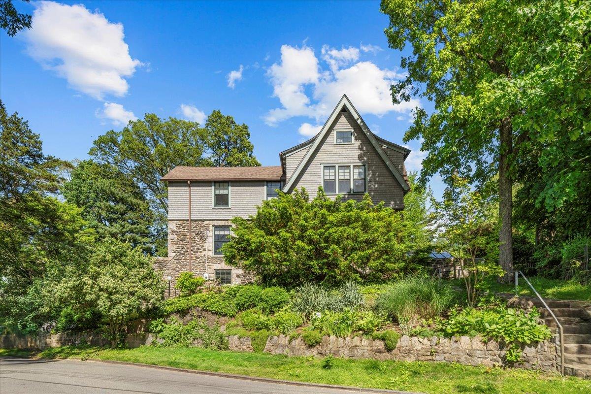 64 Alta Avenue