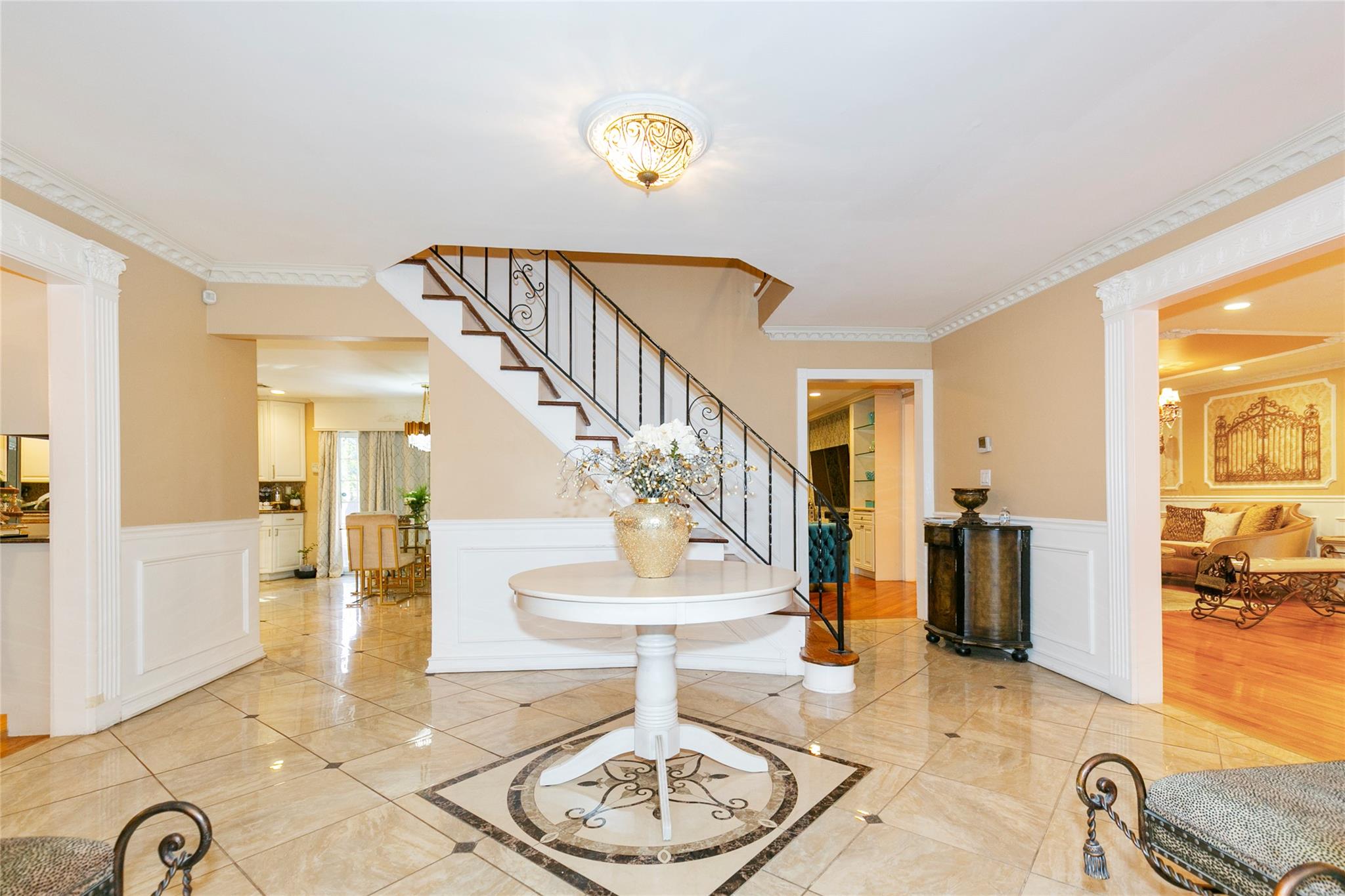 626 Caledonia Road, Dix Hills, New York image 5