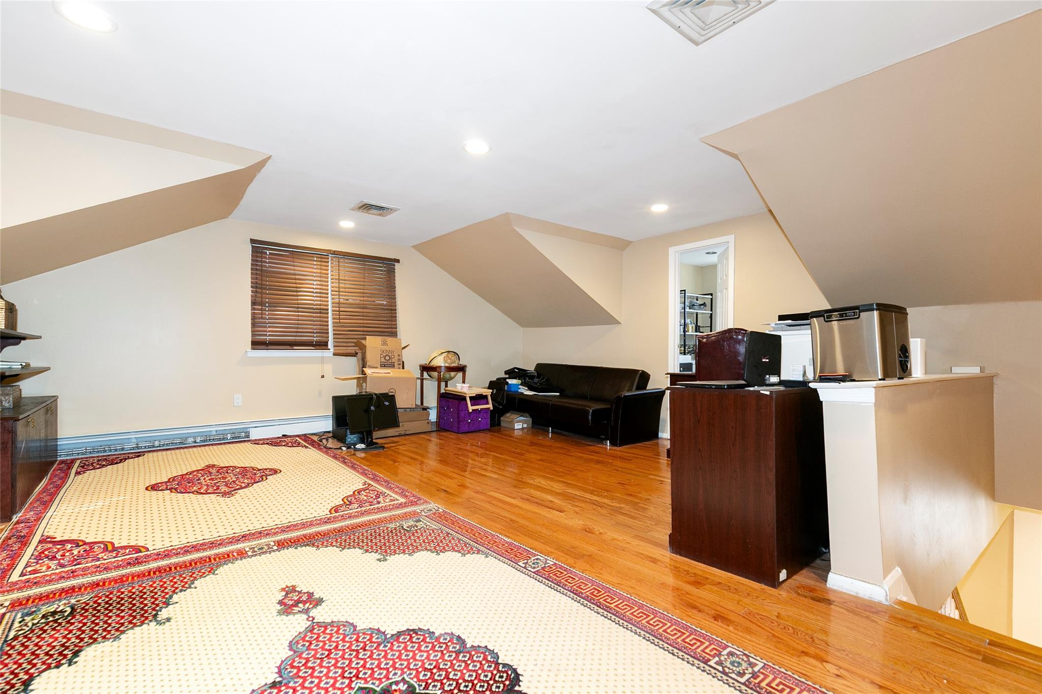 626 Caledonia Road, Dix Hills, New York image 31