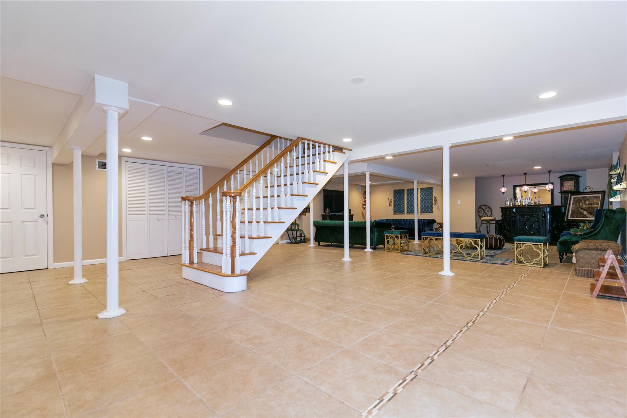 626 Caledonia Road, Dix Hills, New York image 33
