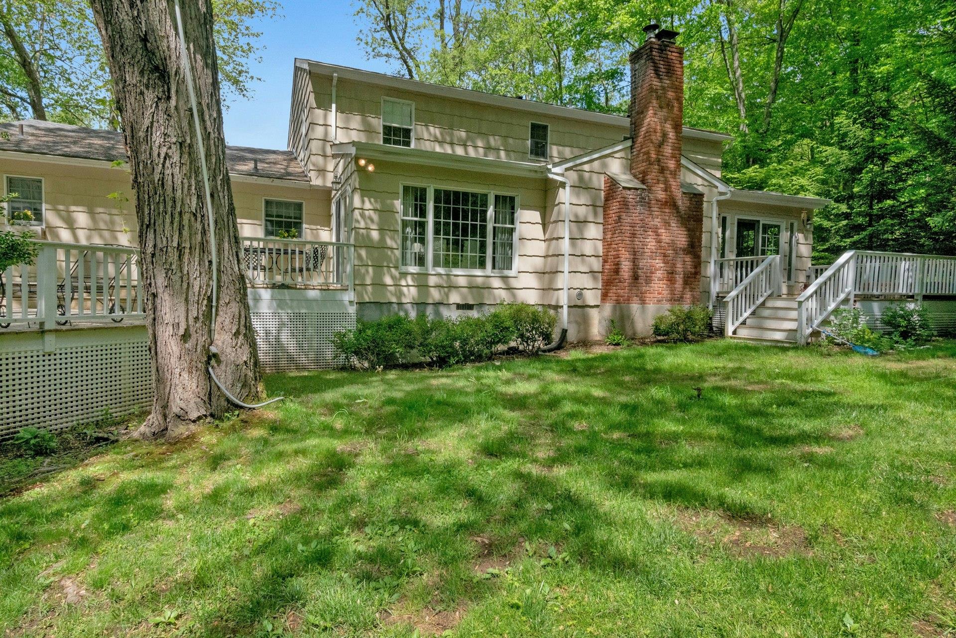 71 Brett Lane, Bedford, New York image 34