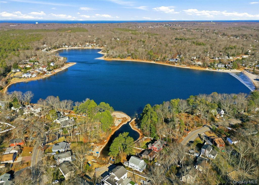 Photo of 27 Forest Trail, Ridge, NY 11961 (MLS # 944031)