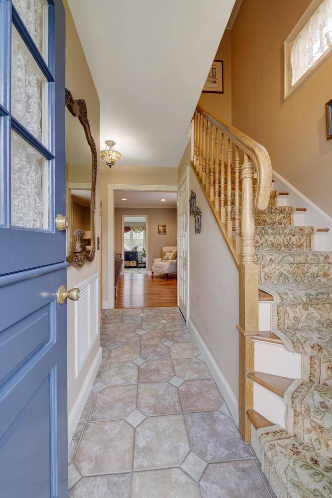 178 Harvard Street, Westbury, New York image 5