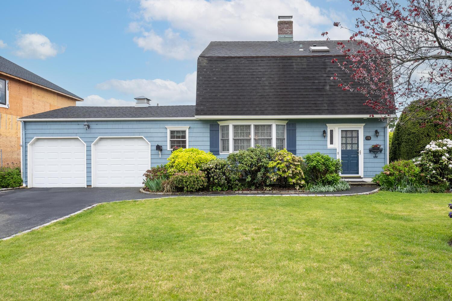 178 Harvard Street, Westbury, New York image 2