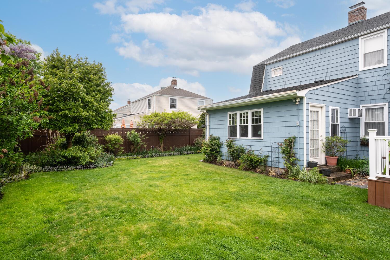 178 Harvard Street, Westbury, New York image 31