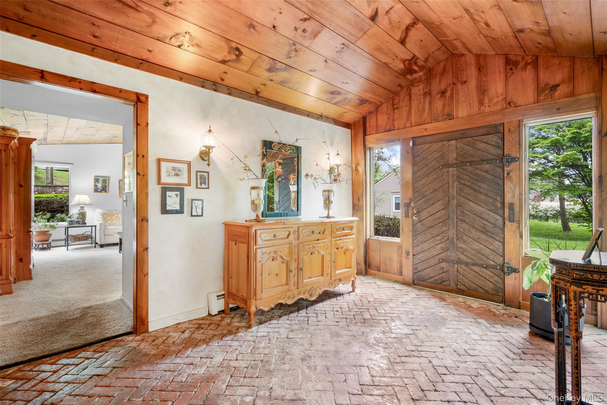 Newburgh, New York 12550, United States, 4 Bedrooms Bedrooms, ,3 BathroomsBathrooms,Residential,Active,133777