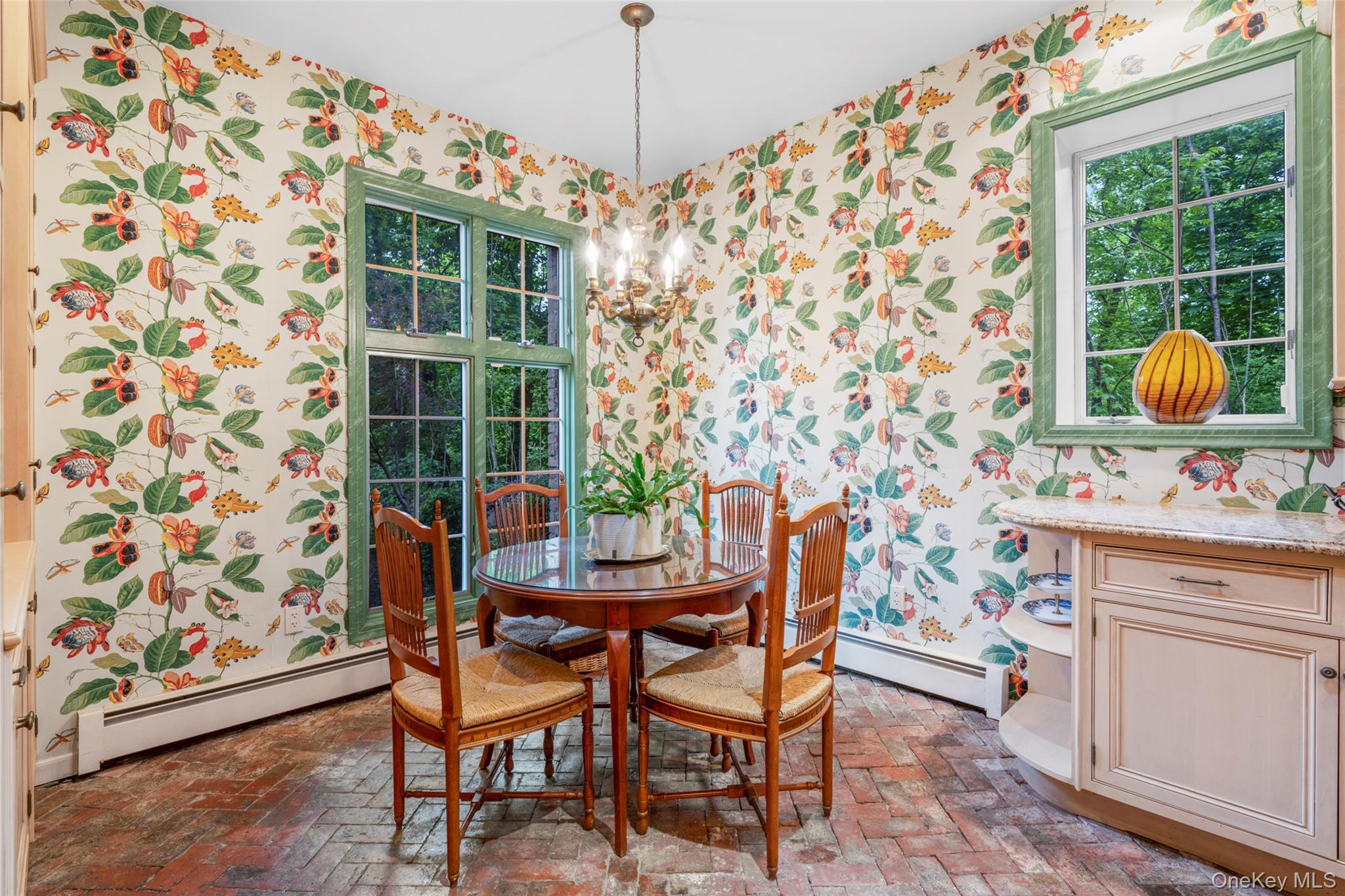 Newburgh, New York 12550, United States, 4 Bedrooms Bedrooms, ,3 BathroomsBathrooms,Residential,Active,133777