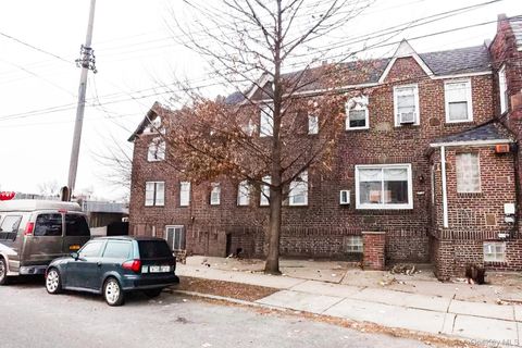 Homes For Sale - ST Mazeau Street<br/> Maspeth, NY 11378