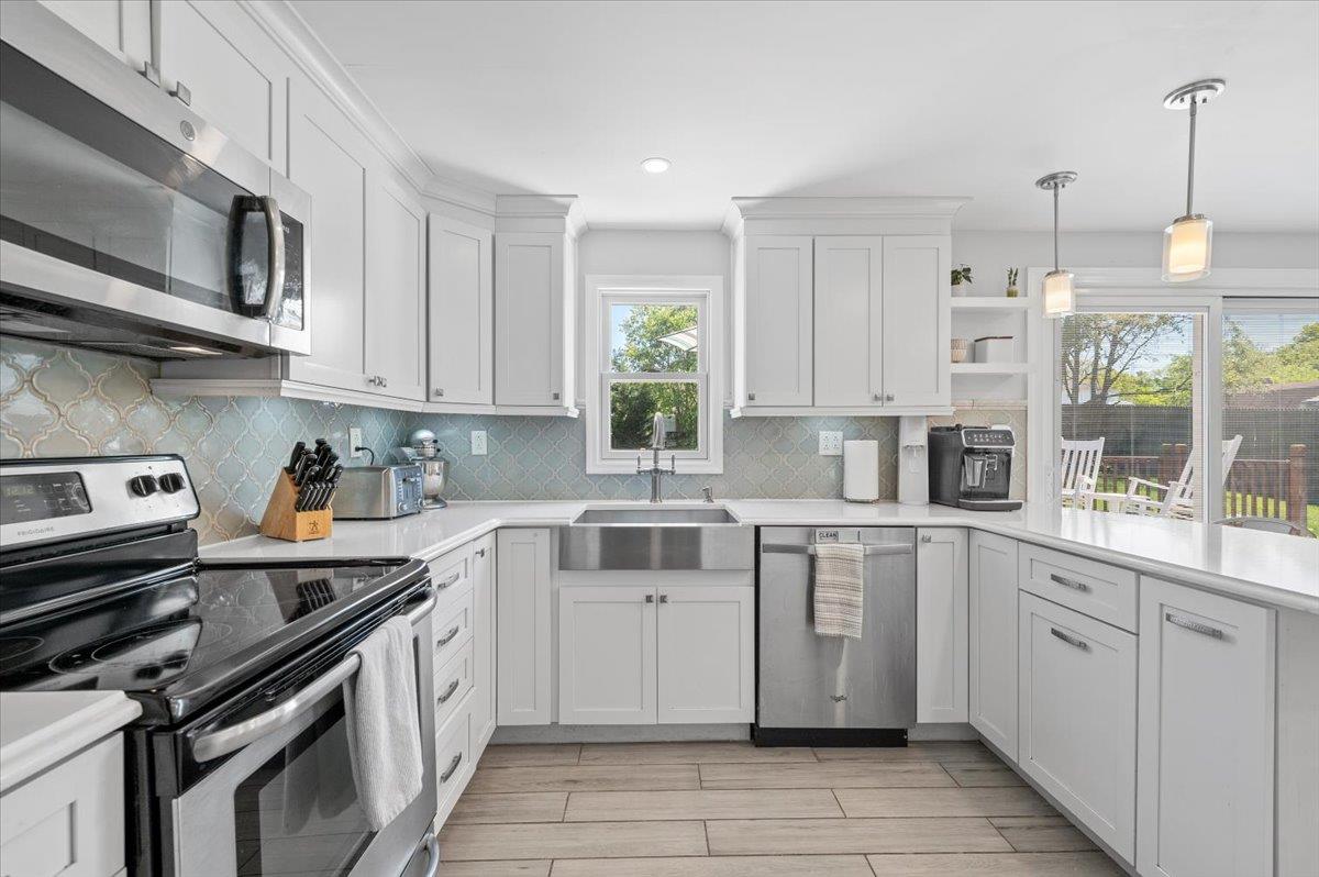 8 Meyer Lane, Medford, New York image 9